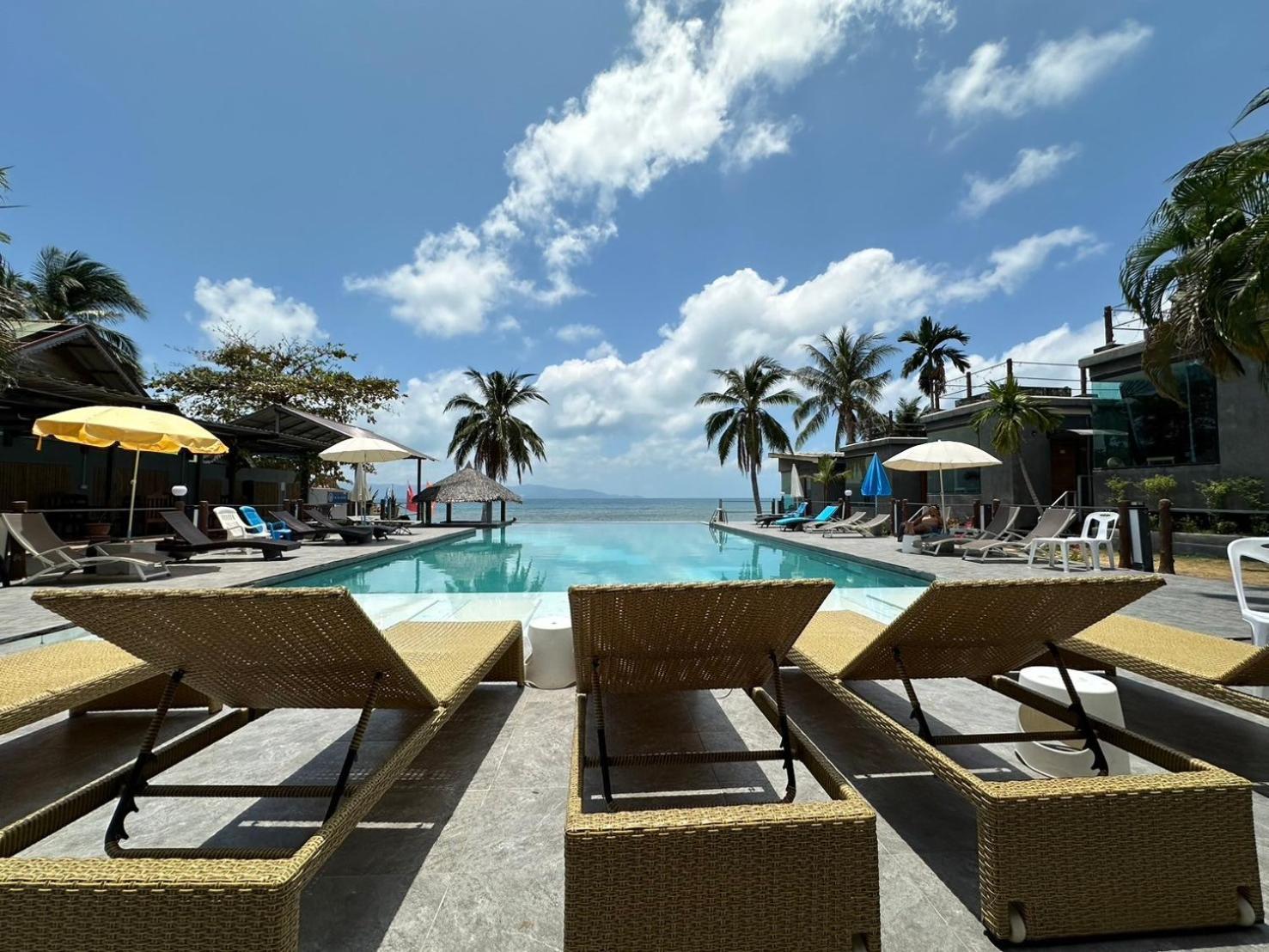 The Sea Resort Haad Rin Exterior photo